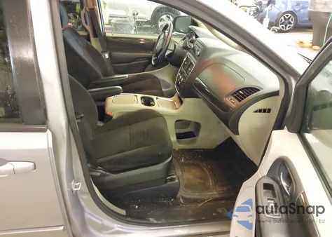 2014 Dodge Grand Caravan Sxt z USA, uszkodzony, nr VIN 2C4RDGCG2ER122160